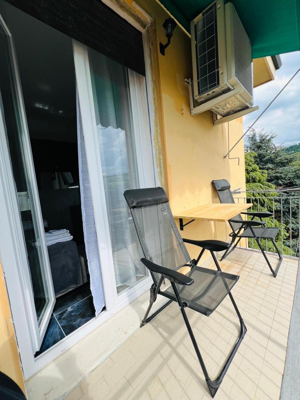 Seven Nights Bologna Bed & Breakfast ภายนอก รูปภาพ