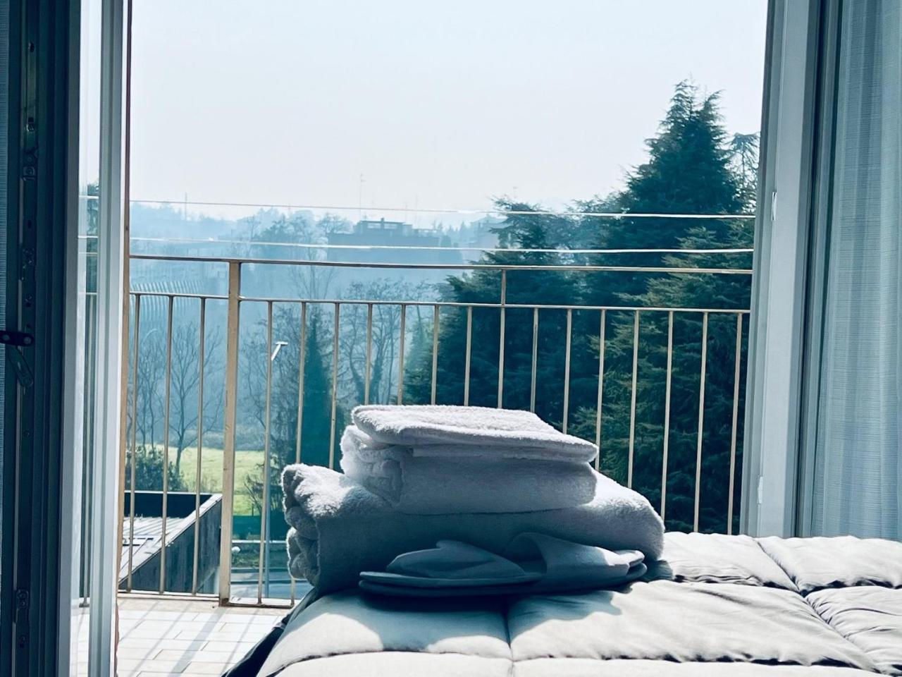 Seven Nights Bologna Bed & Breakfast ภายนอก รูปภาพ