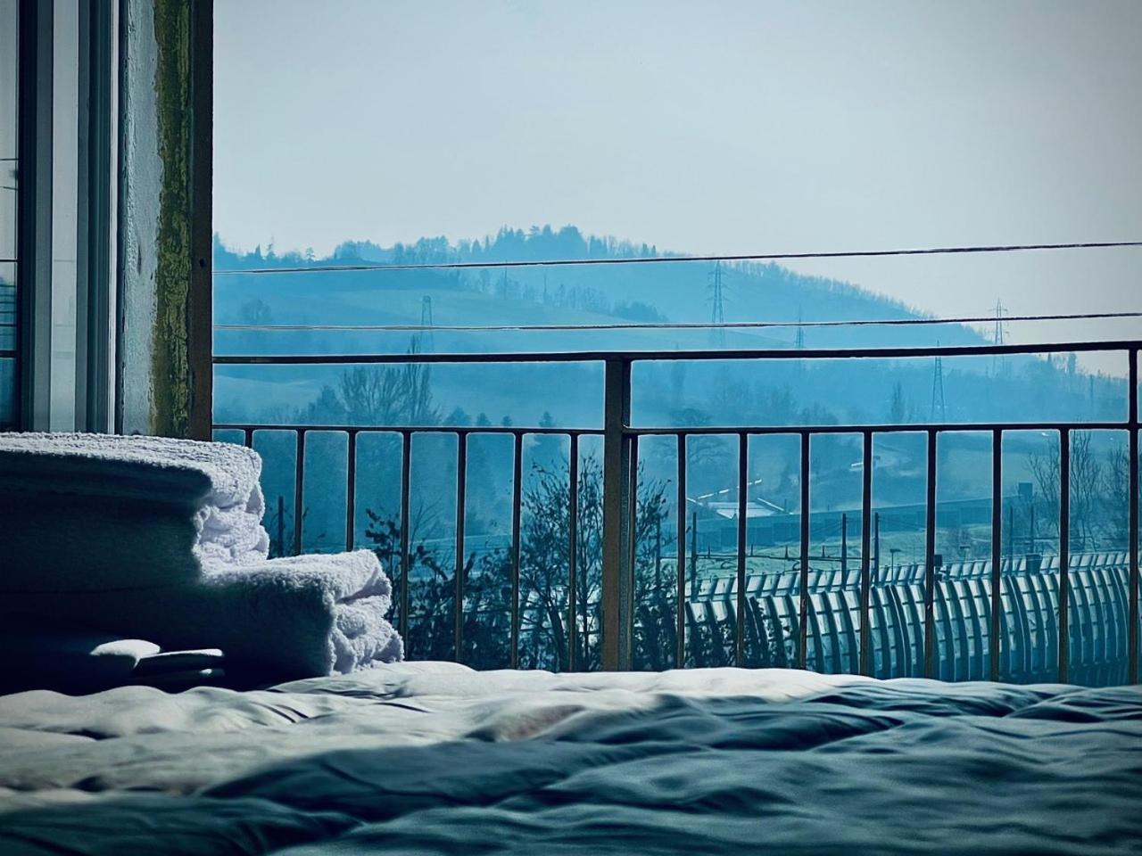 Seven Nights Bologna Bed & Breakfast ภายนอก รูปภาพ
