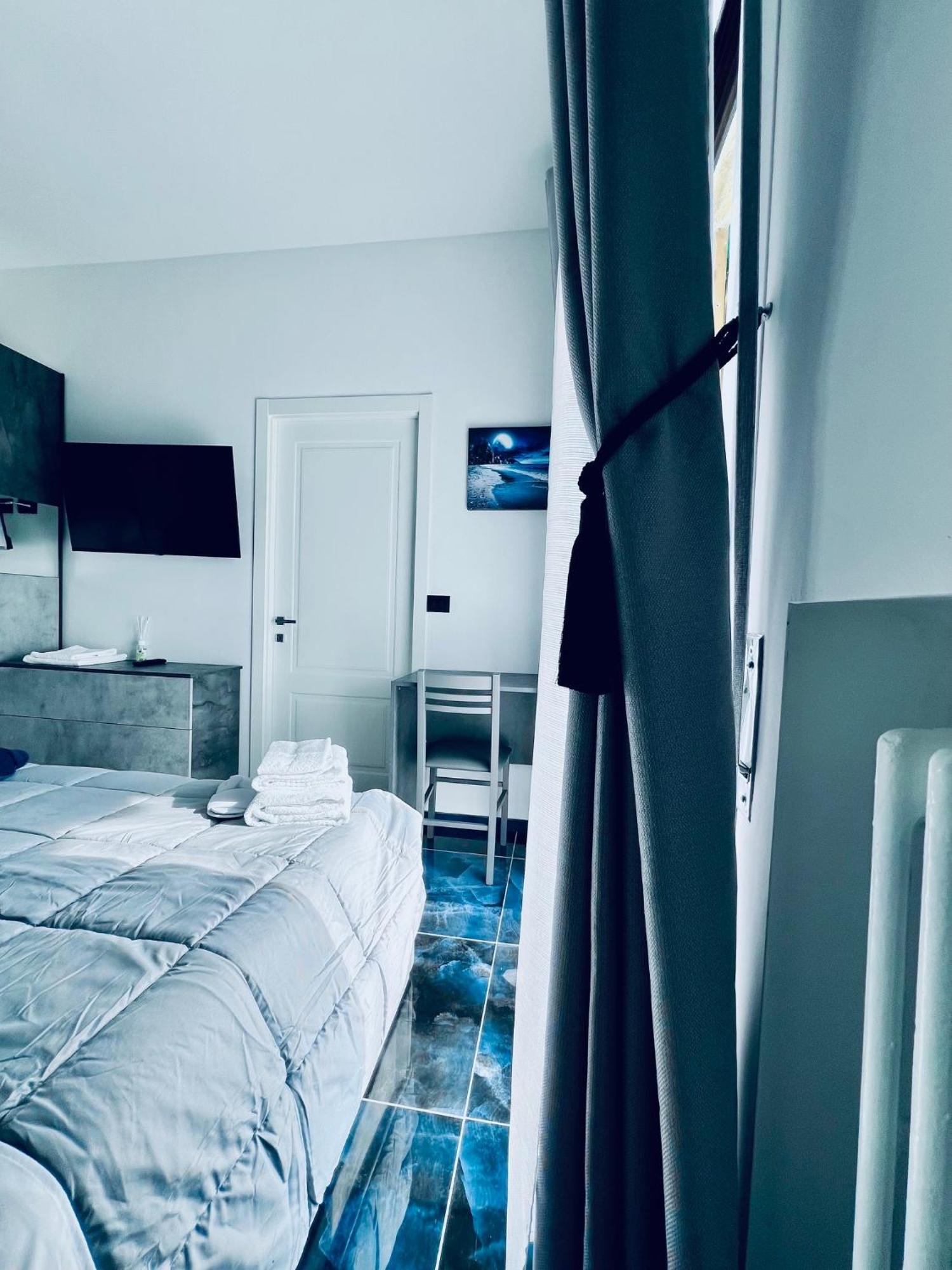 Seven Nights Bologna Bed & Breakfast ภายนอก รูปภาพ