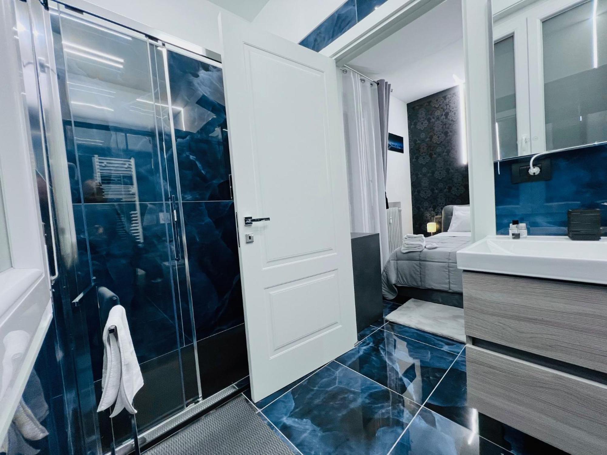 Seven Nights Bologna Bed & Breakfast ภายนอก รูปภาพ
