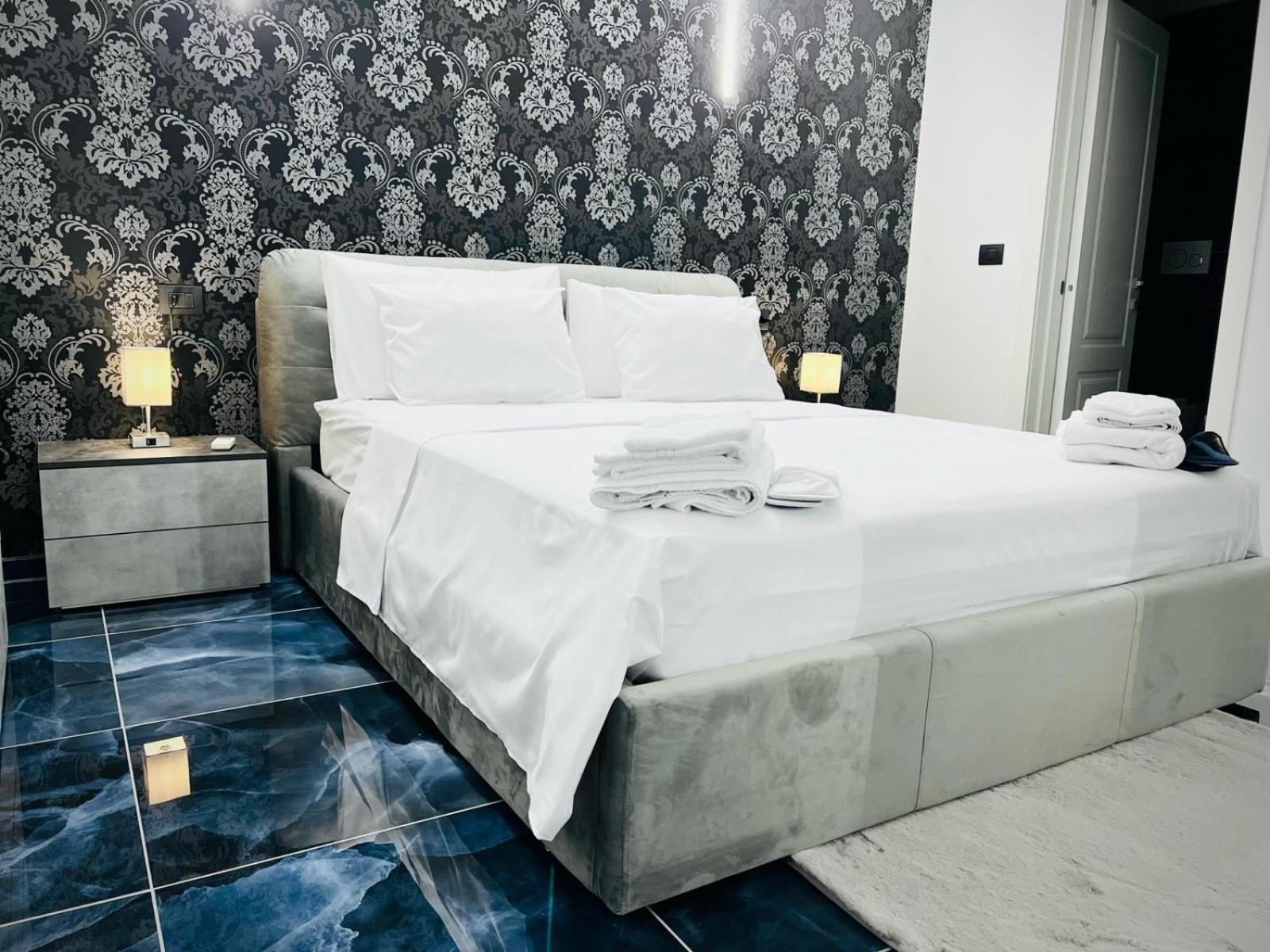 Seven Nights Bologna Bed & Breakfast ภายนอก รูปภาพ